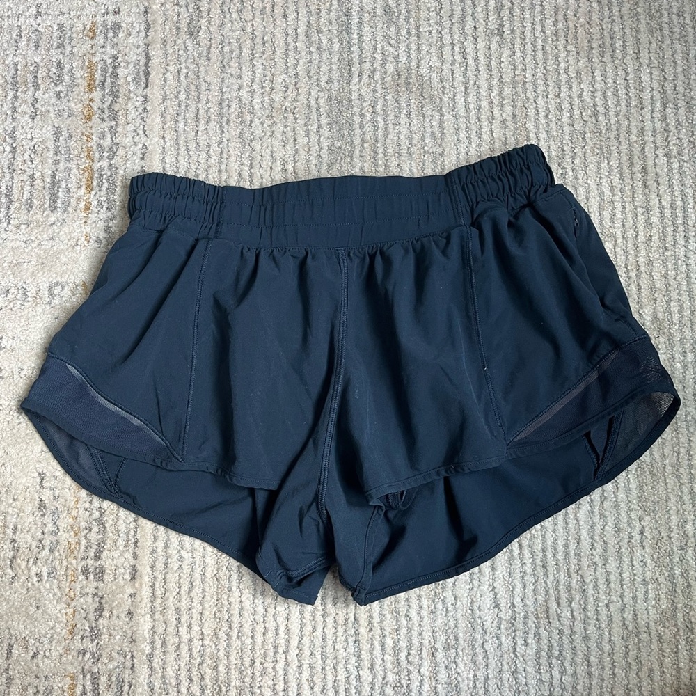 Lululemon low rise hotty hot shorts navy blur